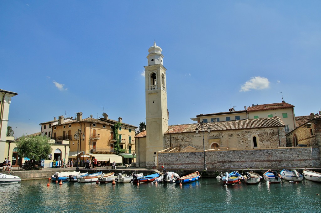 Foto: Centro histórico - Lazise (Veneto), Italia