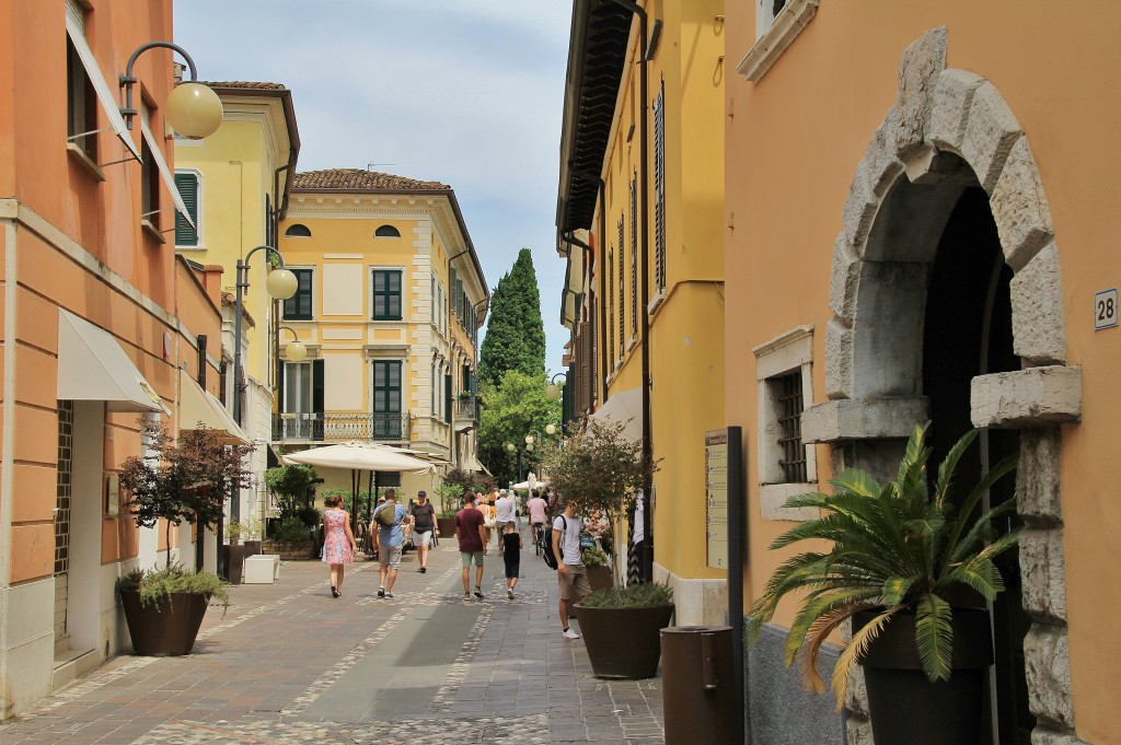 Foto: Centro histórico - Desenzano di Garda (Lombardy), Italia