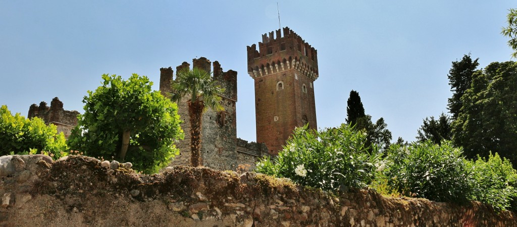 Foto: Centro histórico - Lazise (Veneto), Italia