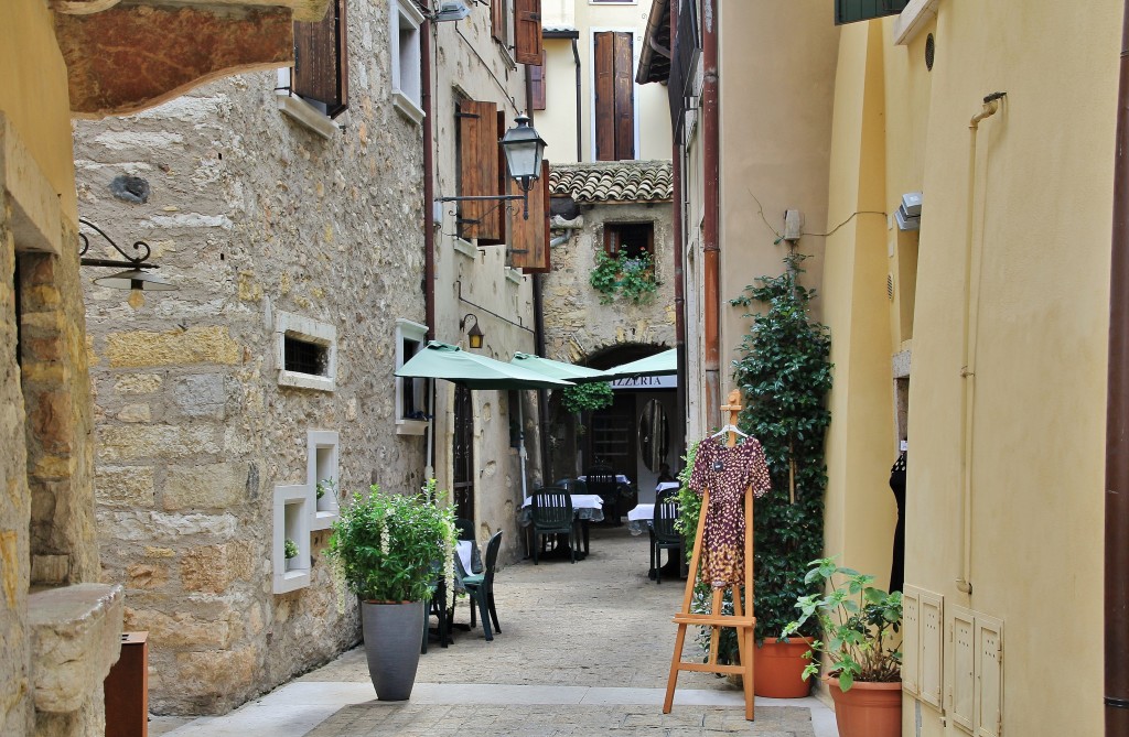 Foto: Centro histórico - Torri del Benaco (Veneto), Italia
