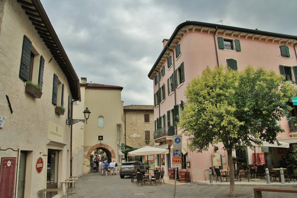 Foto: Centro histórico - Bardolino (Veneto), Italia