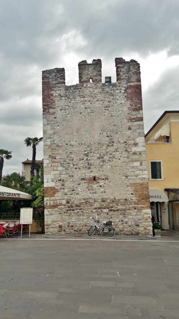 Foto: Centro histórico - Bardolino (Veneto), Italia