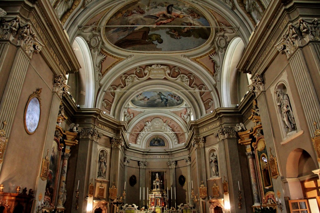 Foto: Iglesia de Pedro y Pablo - Torri del Benaco (Veneto), Italia