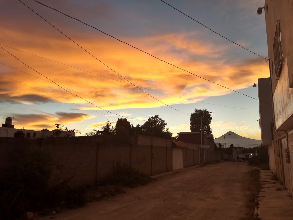 Foto: Atardecer Poblano - Santa Cruz Buenavista (Puebla), México