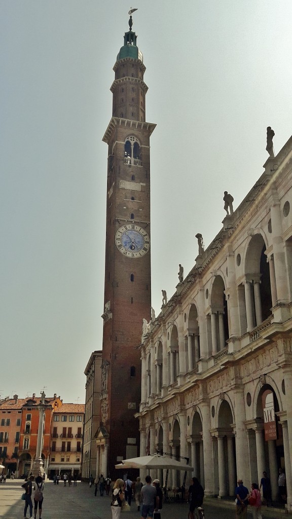 Foto: Plaza delle Erbe - Vicenza (Veneto), Italia