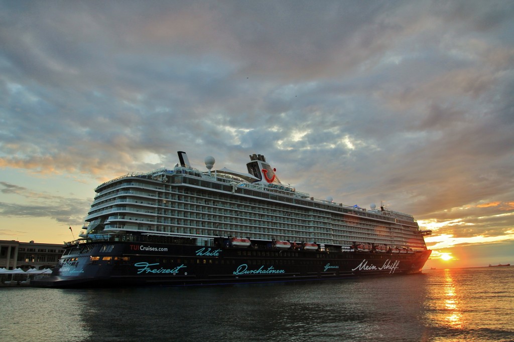 Foto: Anochecer - Trieste (Friuli Venezia Giulia), Italia