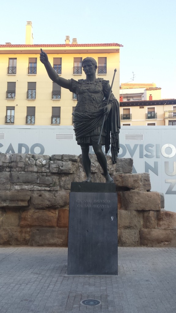 Foto: Estatua de Cesar Augusto - Zaragoza (Aragón), España