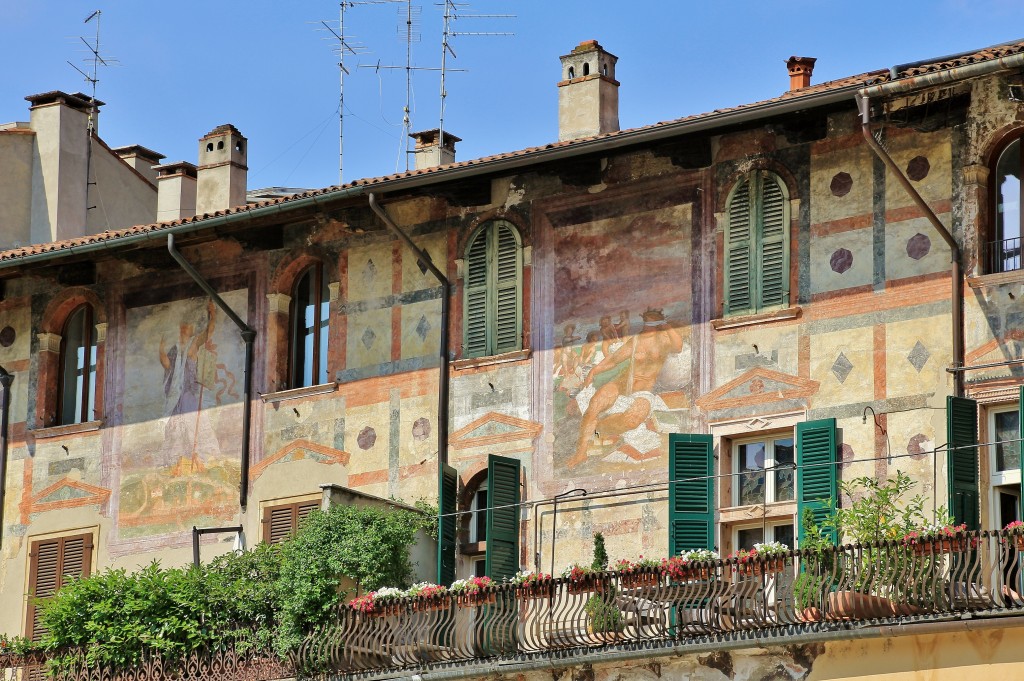 Foto: Plaza de la Erbe - Verona (Veneto), Italia