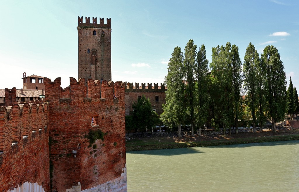 Foto: Puente Castelvecchio - Verona (Veneto), Italia