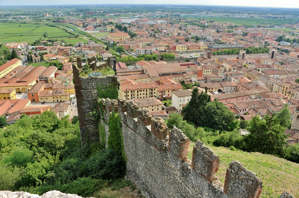 Foto: Vistas desde el castillo - Soave (Veneto), Italia