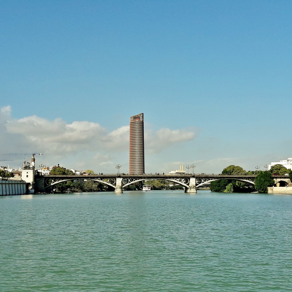 Foto: Navegando por el Guadalquivir - Sevilla (Andalucía), España