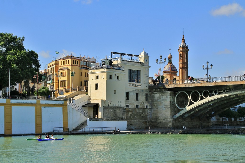 Foto: Navegando por el Guadalquivir - Sevilla (Andalucía), España