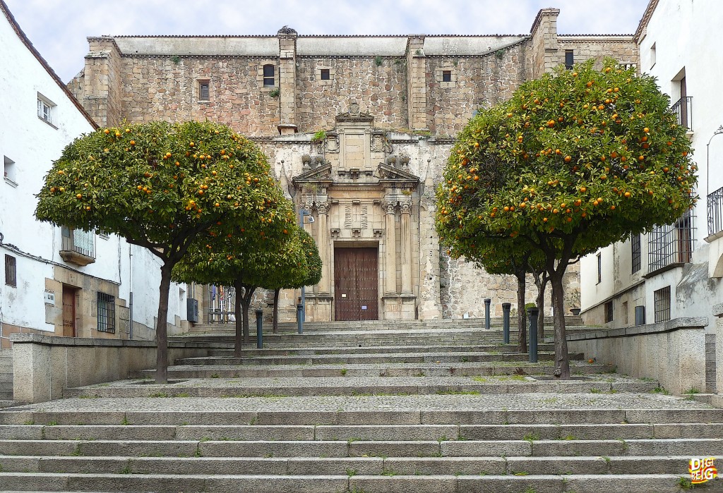 Foto: Templo Cofrade. Iglesia de Santo Domingo - Plasencia (Cáceres), España