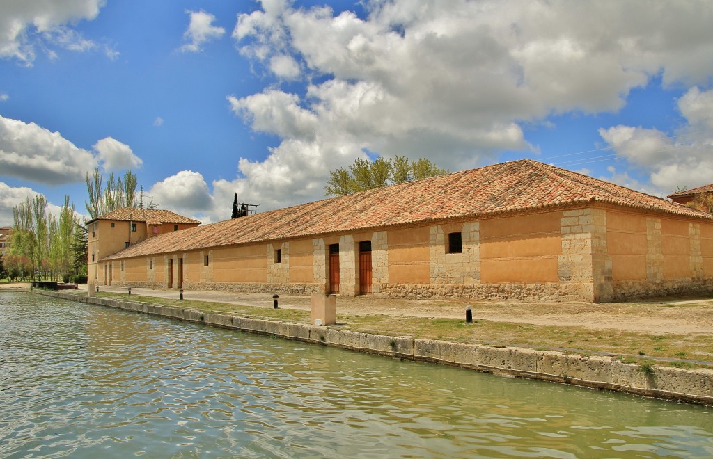 Foto: Canal de Castilla - Medina de Rioseco (Valladolid), España