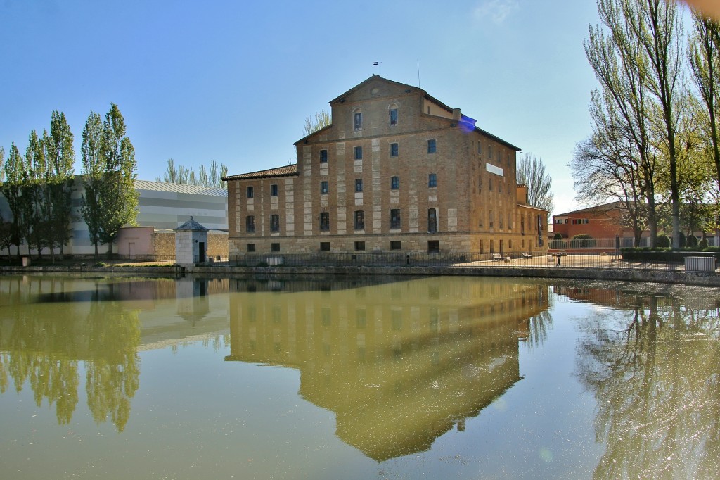 Foto: Canal de Castilla - Medina de Rioseco (Valladolid), España