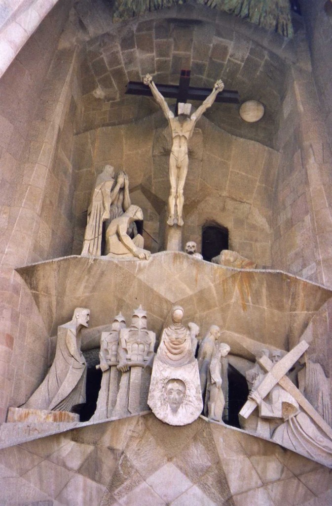 Foto: La Sagrada Familia en 2005 - Barcelona (Zaragoza), España