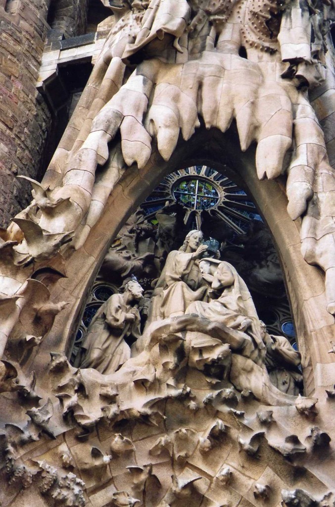Foto: La Sagrada Familia en 2005 - Barcelona (Zaragoza), España