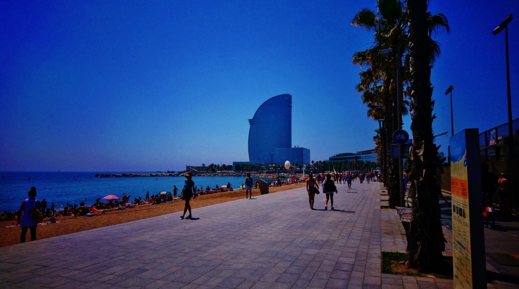 Foto: Platja de Sant Sebastià - Barcelona (Cataluña), España
