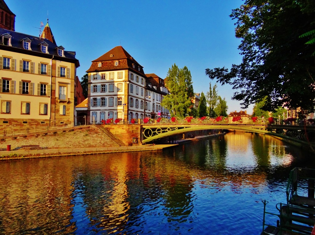 Foto: Quai Saint-Thomas - Strasbourg (Alsace), Francia