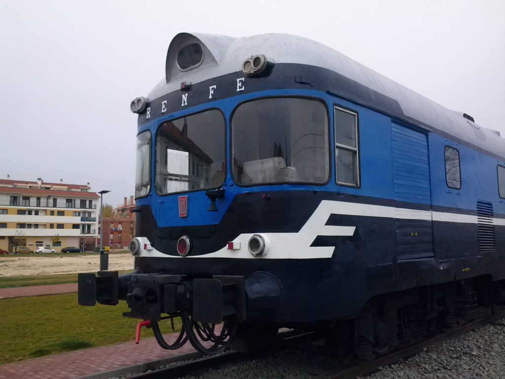 Foto: Restauración del TER 597-001-7 - Calatayud (Zaragoza), España
