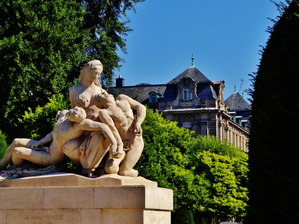 Foto: Monument aux morts de Strasbourg - Strasbourg (Alsace), Francia