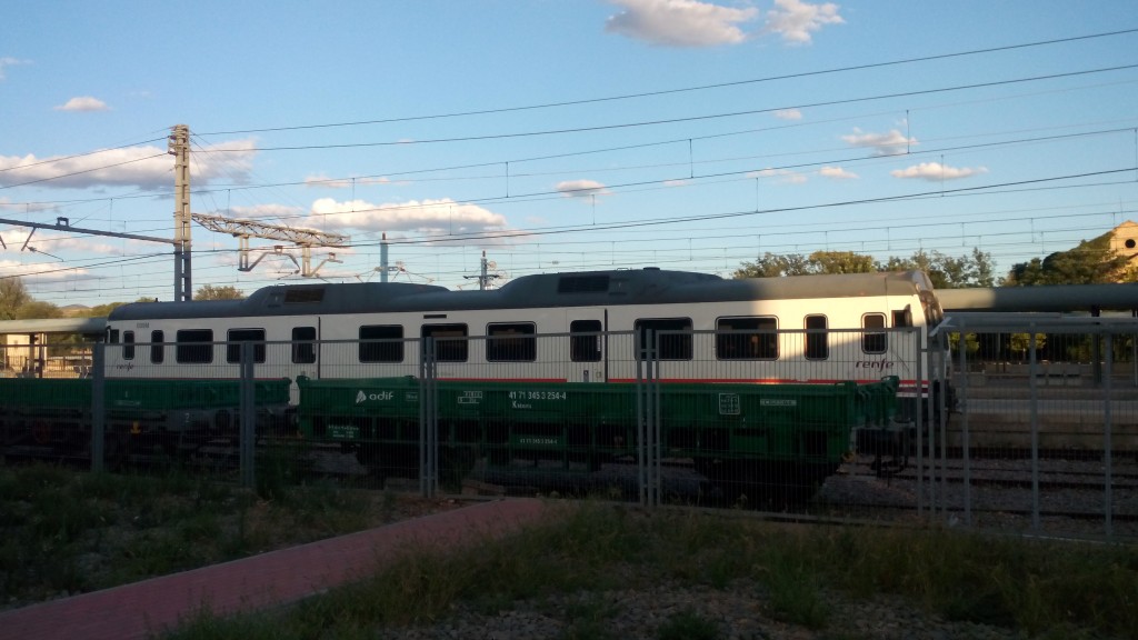 Foto: Automotor diesel para servicios regionales - Calatayud (Zaragoza), España