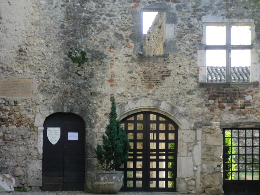 Foto de Perouges (Bourgogne), Francia