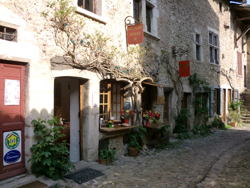 Foto de Perouges (Bourgogne), Francia