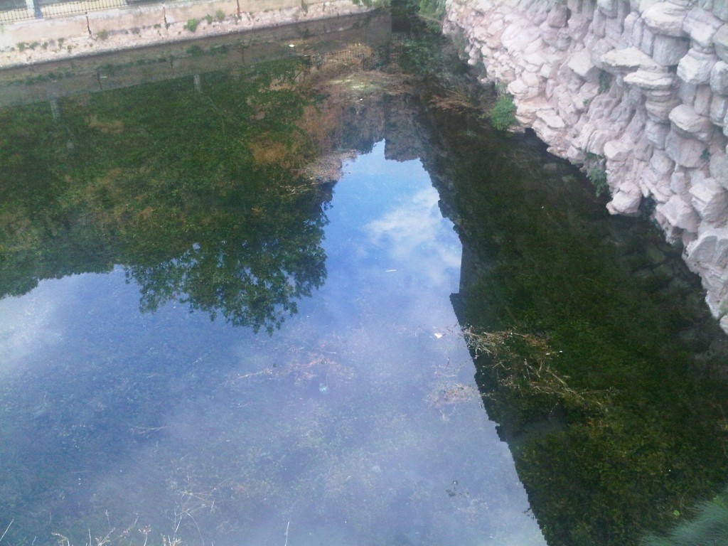 Foto: Presa romana y santuario - Muel (Zaragoza), España