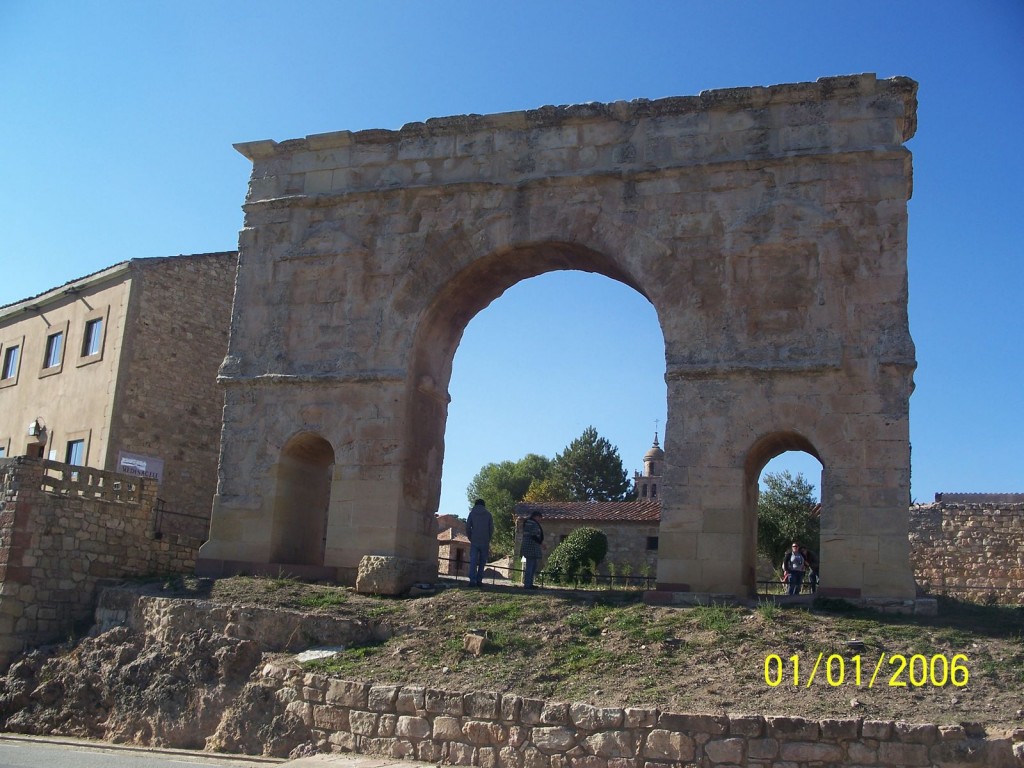 Foto: Arco romano - Medinaceli (Soria), España