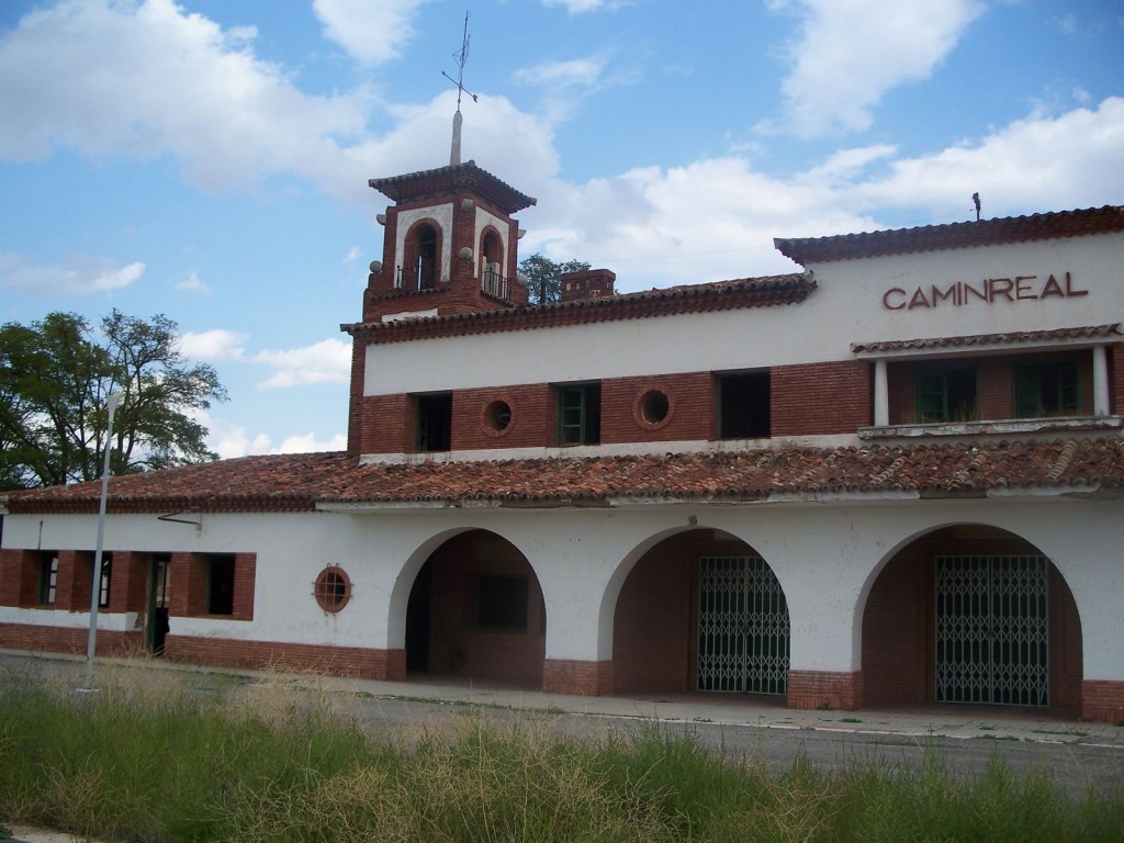 Foto: Edificio de viajeros de 1933 - Caminreal (Teruel), España