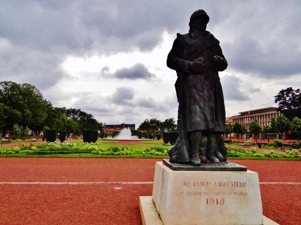Foto: Le Poilu Libérateur - Metz (Lorraine), Francia
