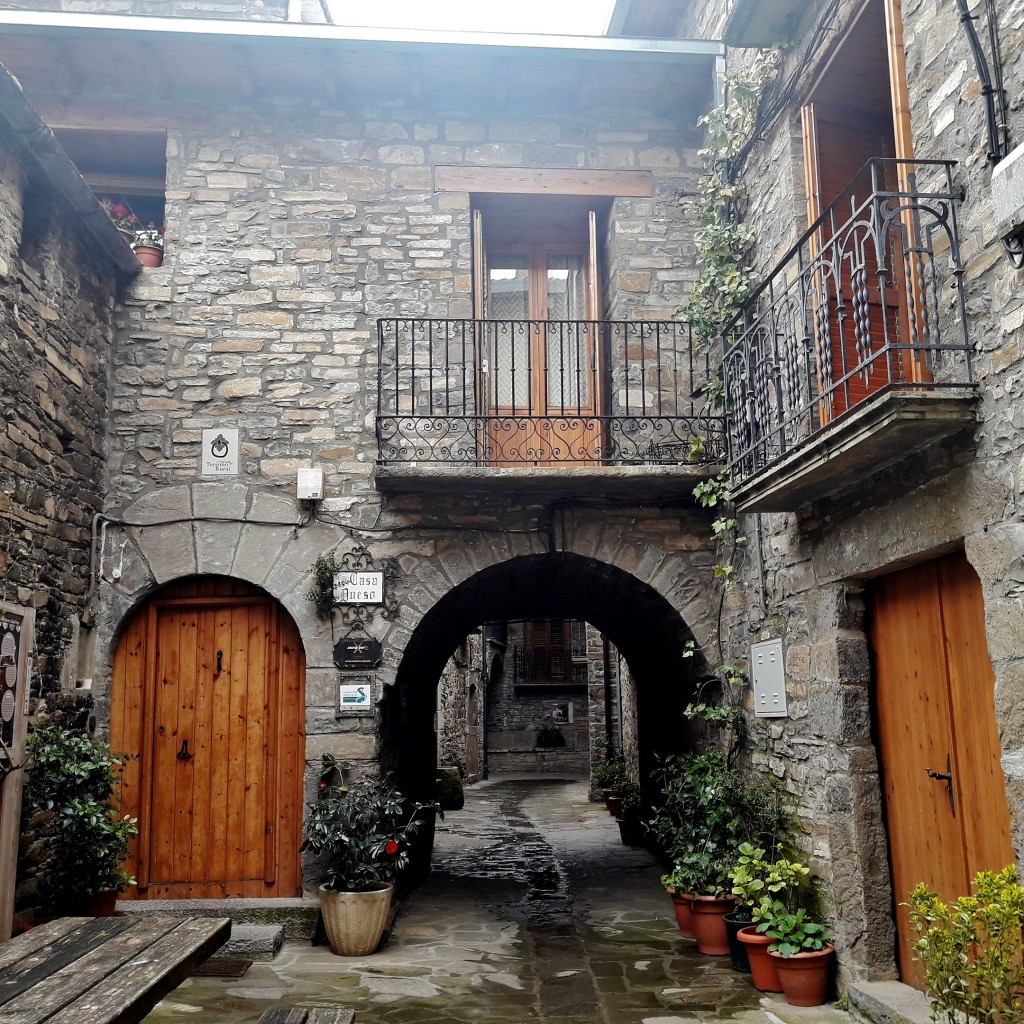 Foto: Centro histórico - El Pueyo de Araguás (Huesca), España