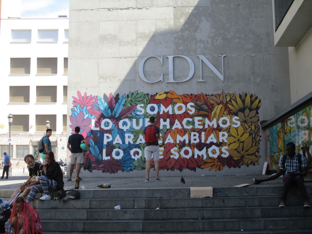Foto: Reflexiva pintura mural - Madrid (Comunidad de Madrid), España