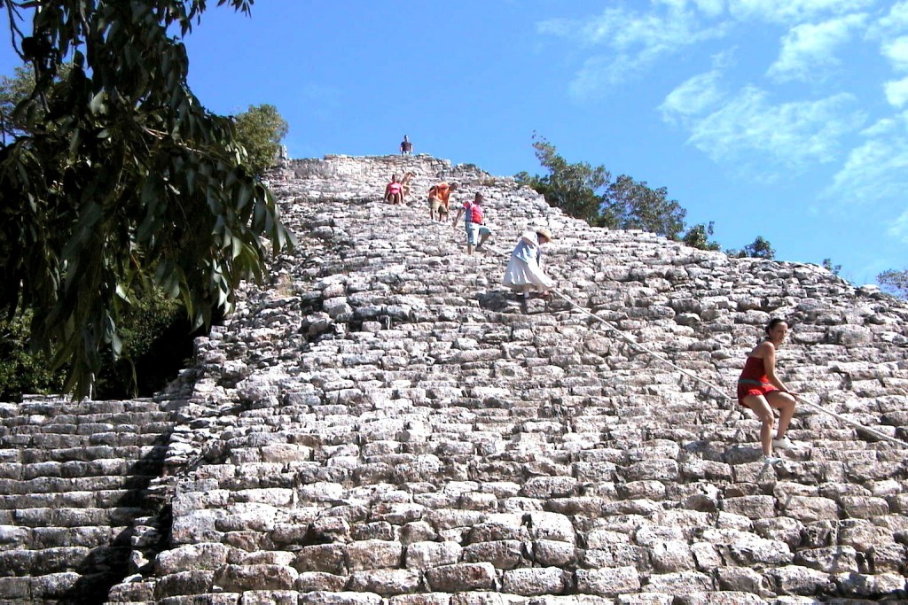 Foto: Pirámide de Nohoch Mul - Cobá (Quintana Roo), México