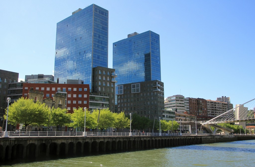 Foto: Navegando por la Ria de Bilbao - Bilbao (Vizcaya), España