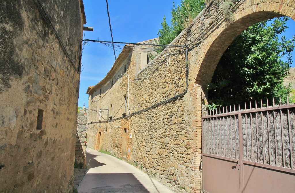 Foto: Centro histórico - Ullastret (Girona), España