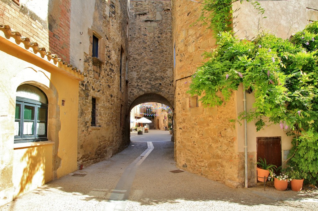 Foto: Centro histórico - Rupià (Girona), España