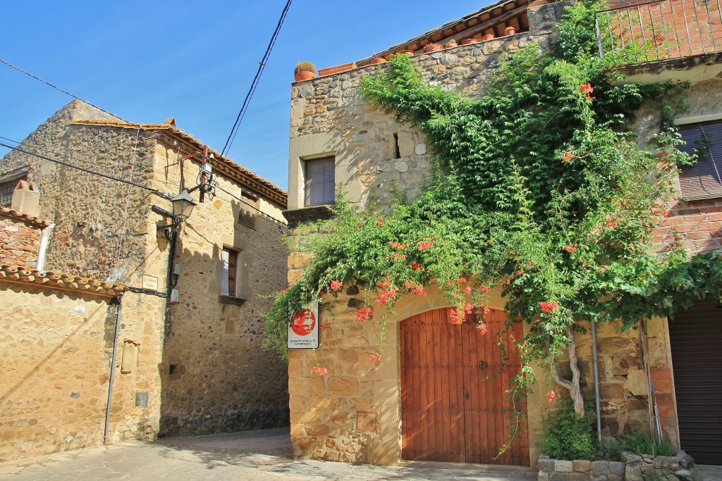 Foto: Centro histórico - Pubol (Girona), España