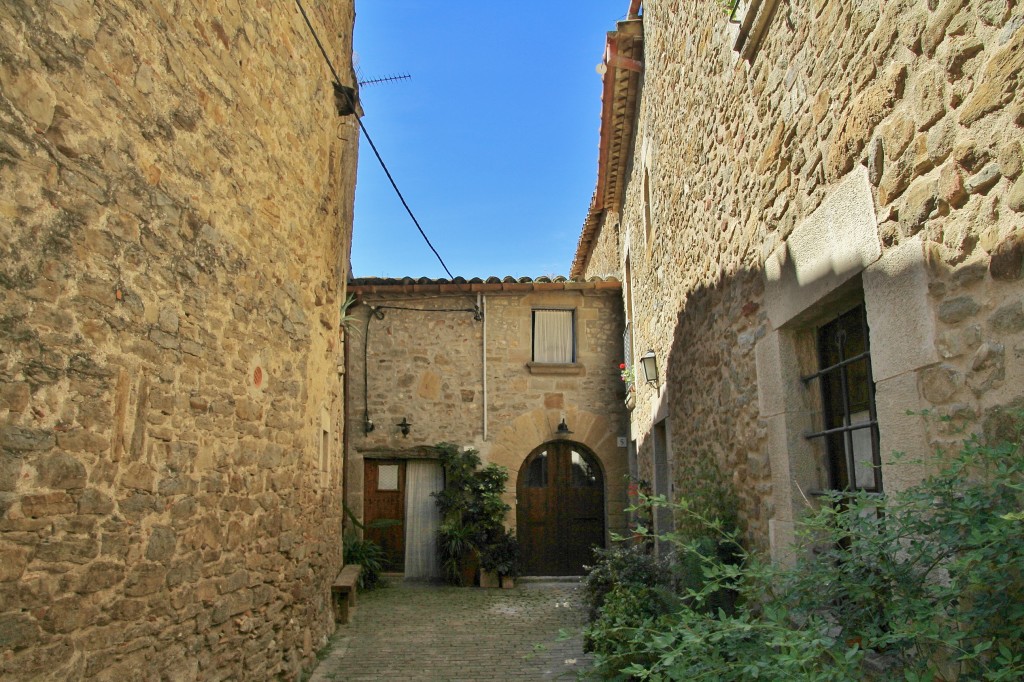 Foto: Centro histórico - Ullastret (Girona), España