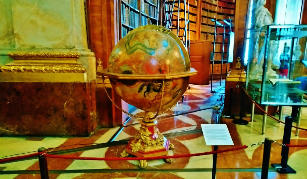 Foto: Prunksaal der Österreichischen Nationalbibliothek - Wien (Vienna), Austria