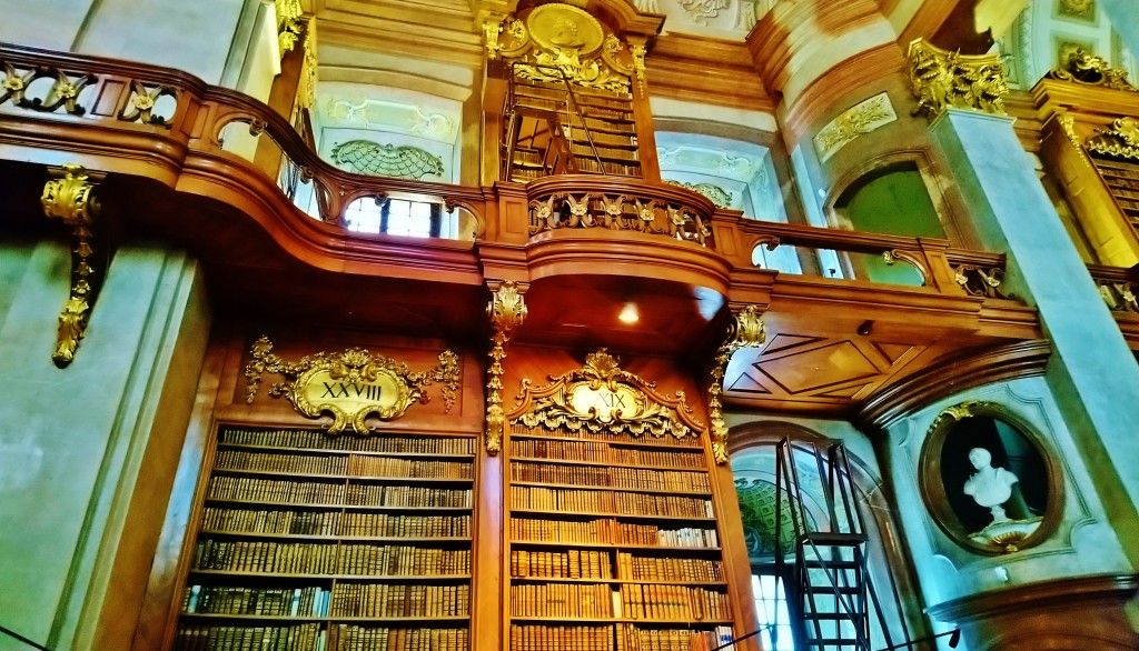 Foto: Prunksaal der Österreichischen Nationalbibliothek - Wien (Vienna), Austria