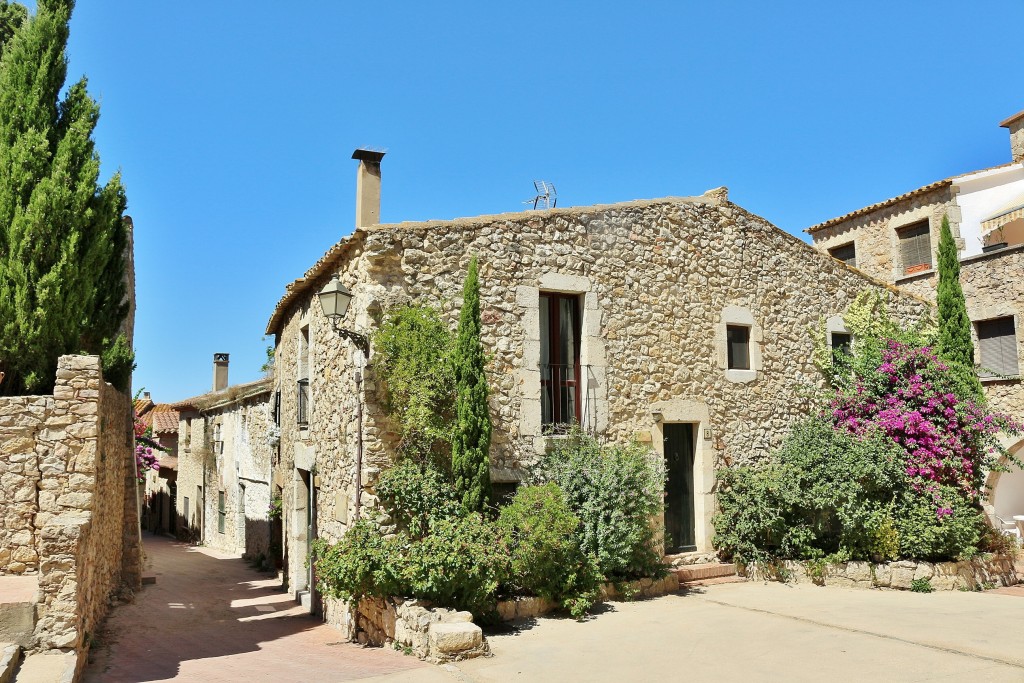 Foto: Centro histórico - Sant Martí d´Empuries (Girona), España