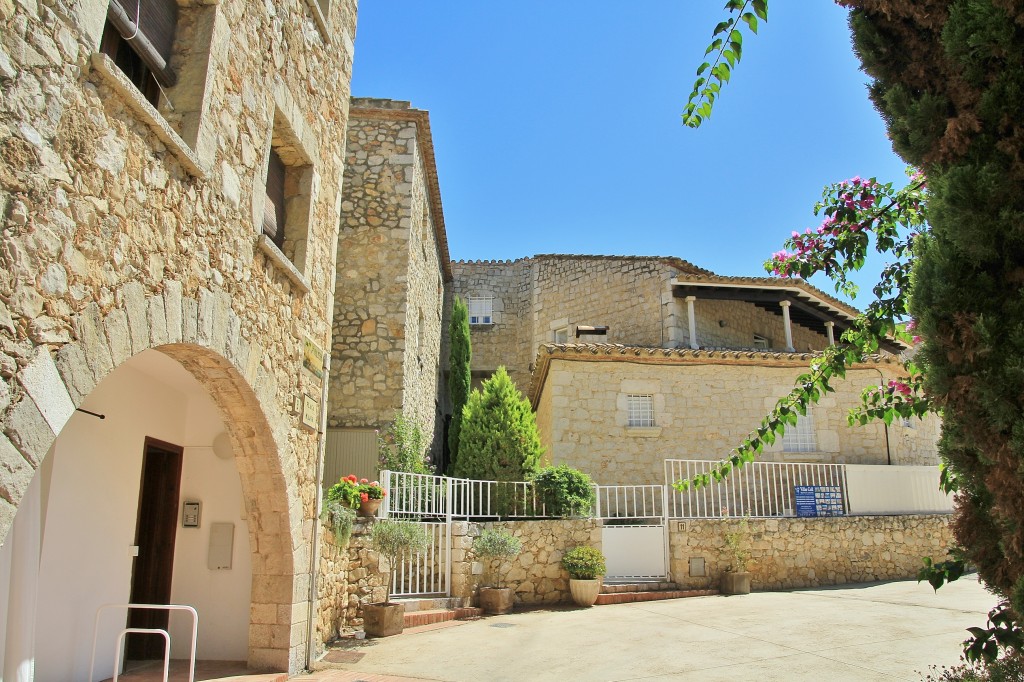 Foto: Centro histórico - Sant Martí d´Empuries (Girona), España