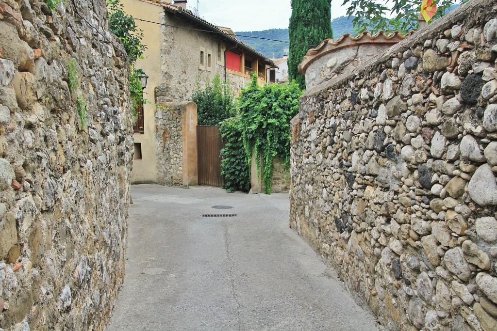 Foto: Centro histórico - Besalú (Girona), España