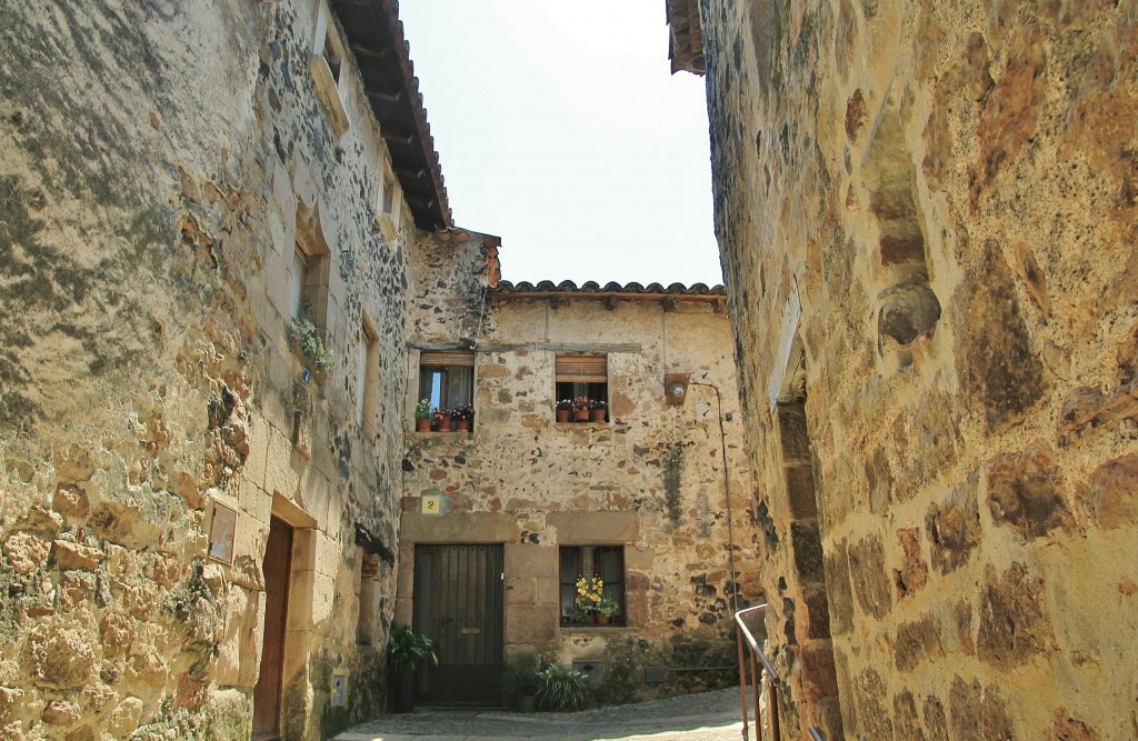 Foto: Centro histórico - Santa Pau (Girona), España