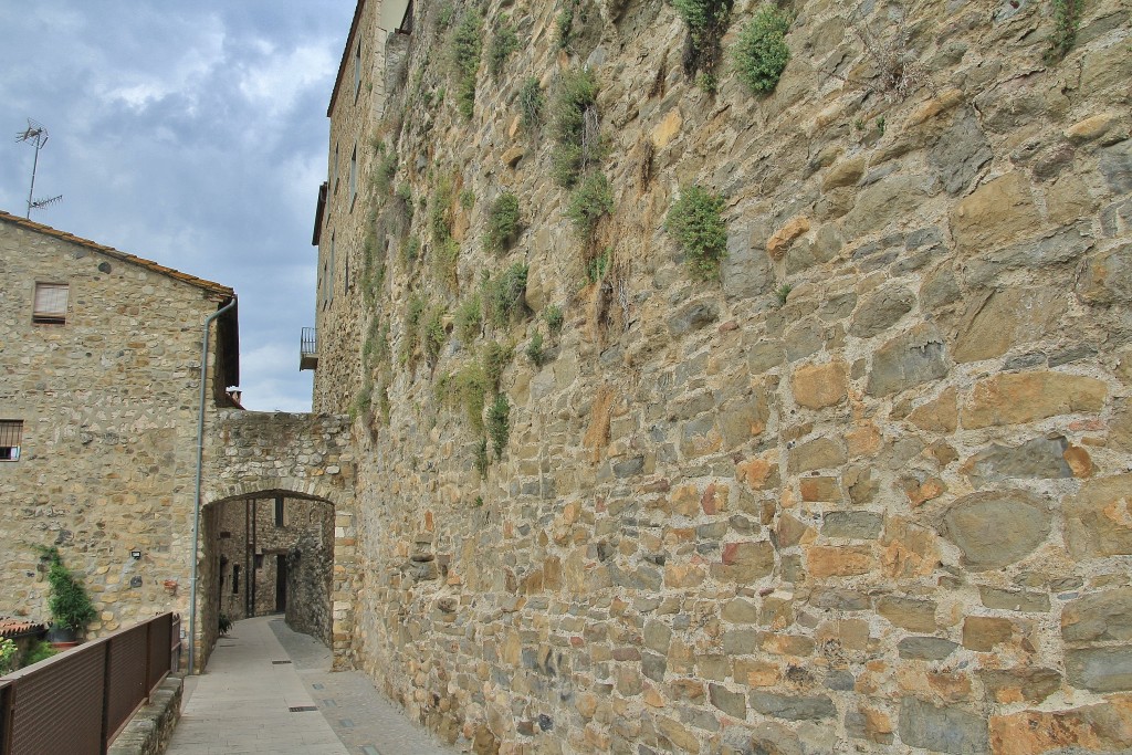 Foto: Centro histórico - Besalú (Girona), España