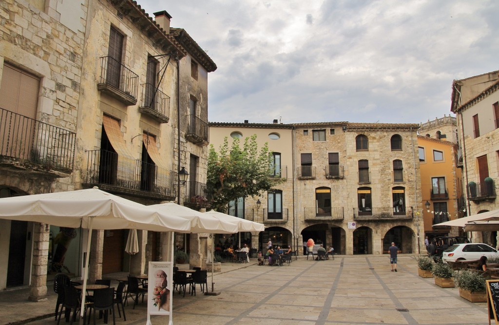 Foto: Centro histórico - Besalú (Girona), España