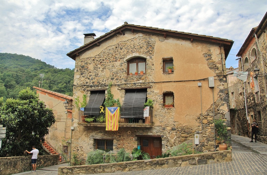 Foto: Centro histórico - Castellfollit de la Roca (Girona), España