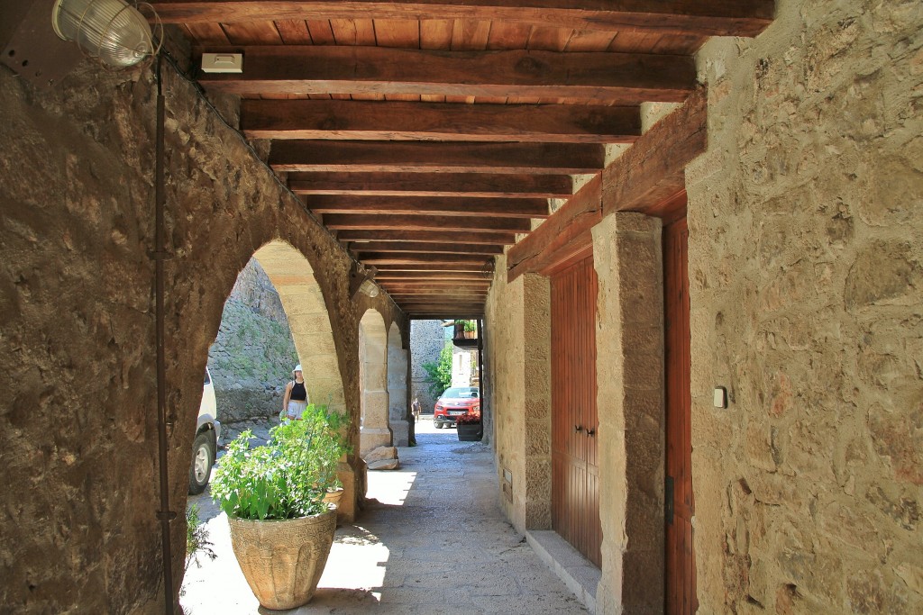 Foto: Centro histórico - Santa Pau (Girona), España